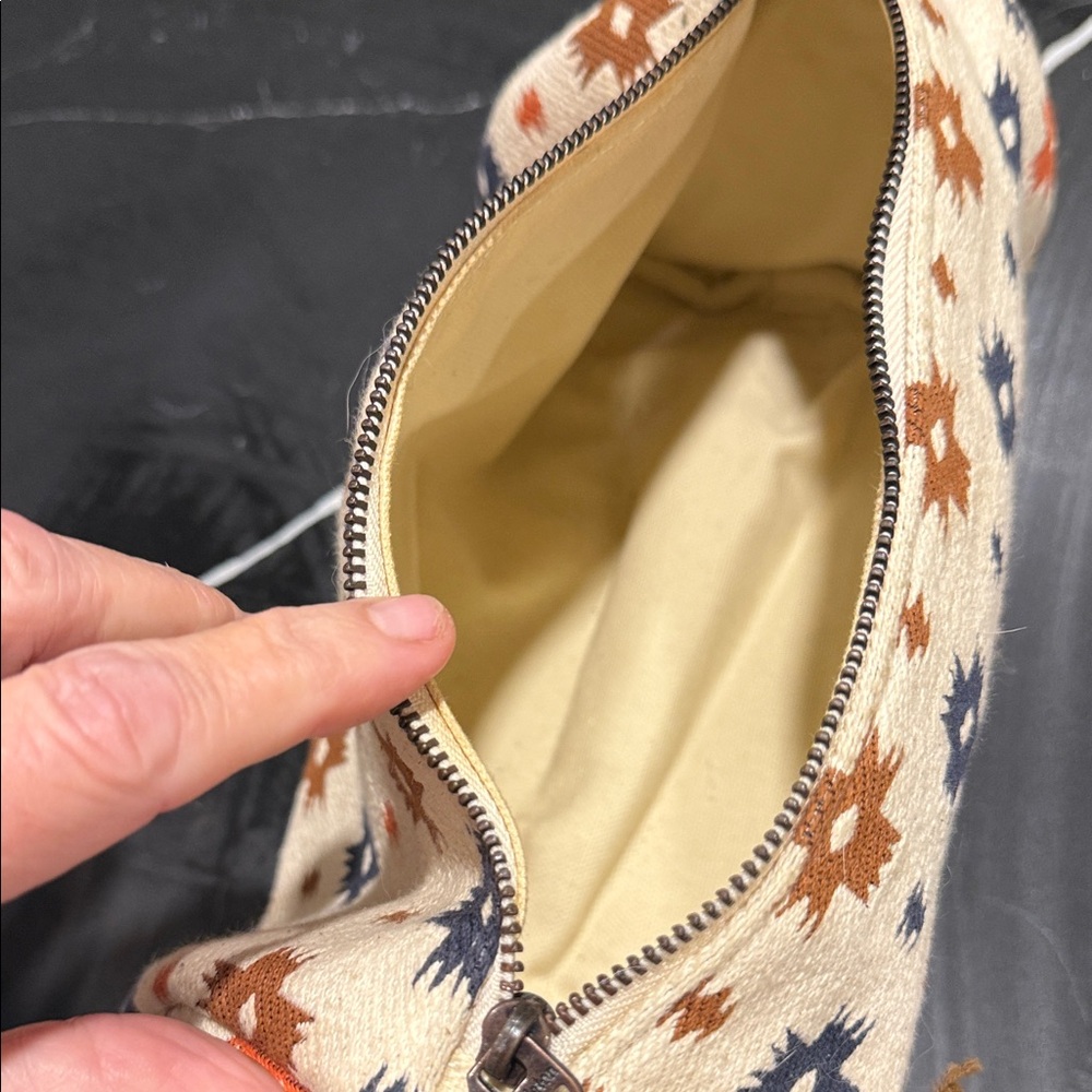 Pendleton Star Pattern Tote and Pouch - Cream, Navy, Orange, Brown - Picture 3 of 3
